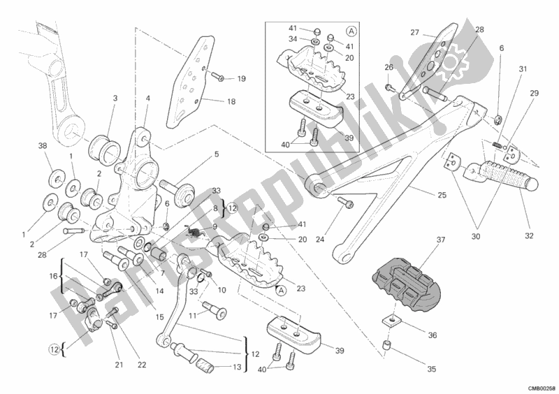 Tutte le parti per il Poggiapiedi, A Sinistra del Ducati Hypermotard 1100 EVO SP 2012